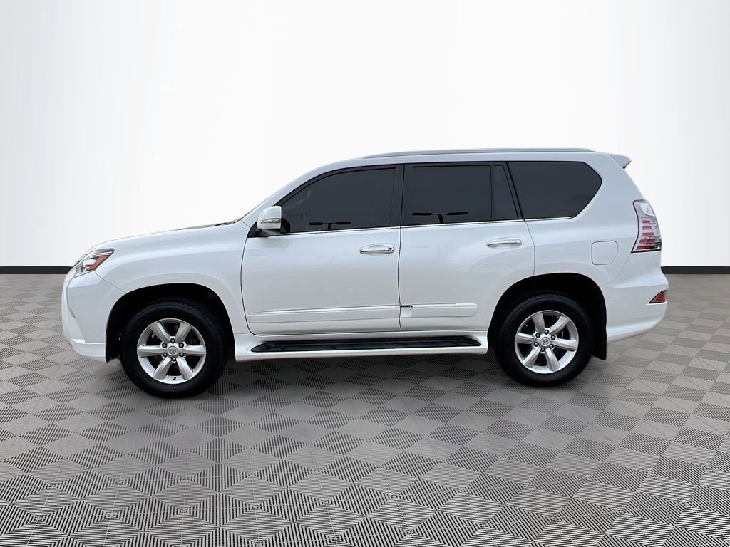 Used 2016 Lexus GX 460 w/ Comfort Package image 4