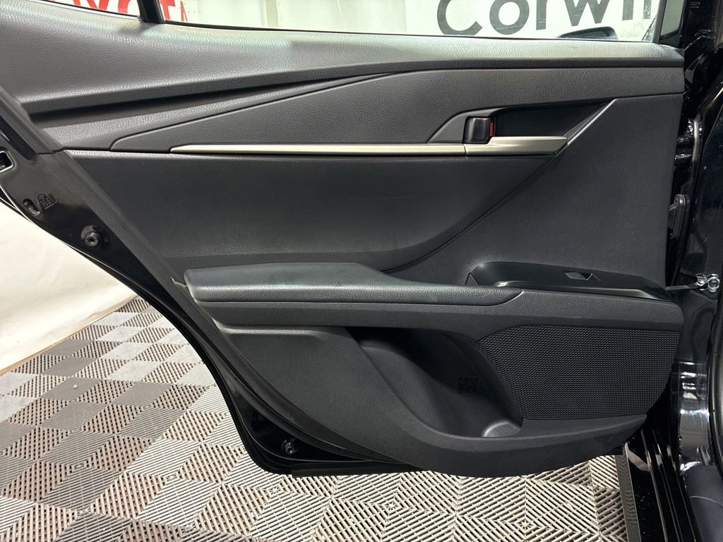 Used 2025 Toyota Camry LE FWD image 19