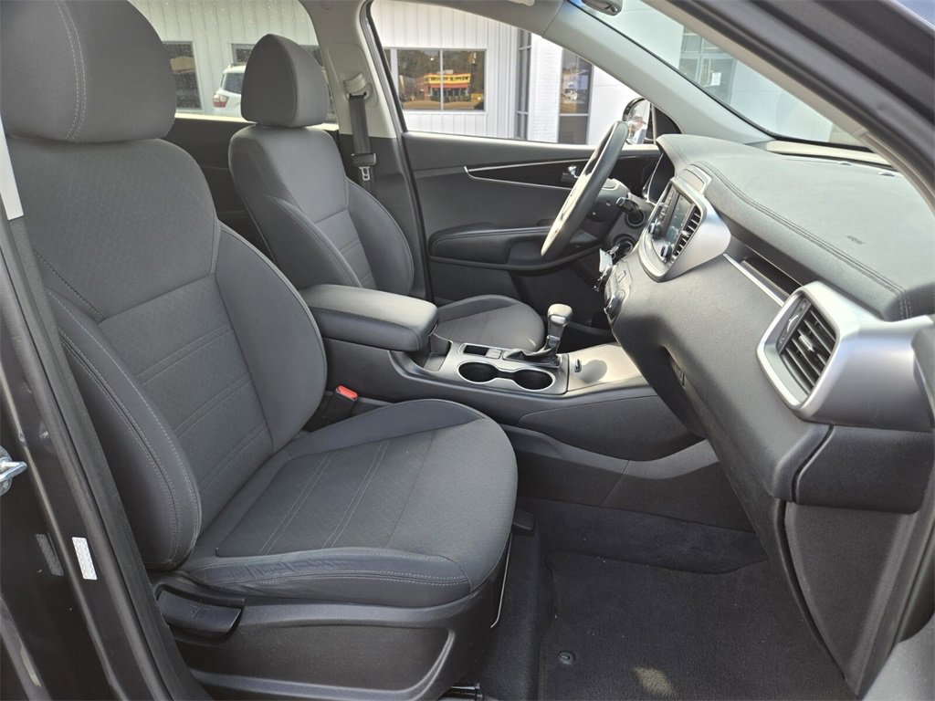 Used 2020 Kia Sorento LX image 20