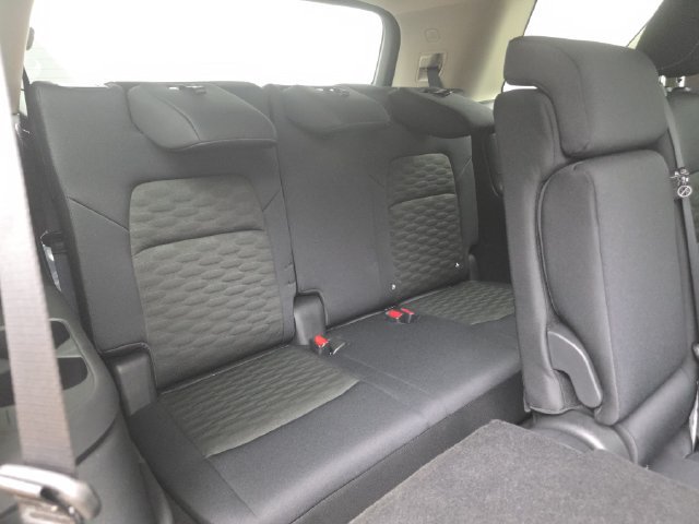 New 2026 Nissan Pathfinder SV w/ SV Premium Package FWD image 37