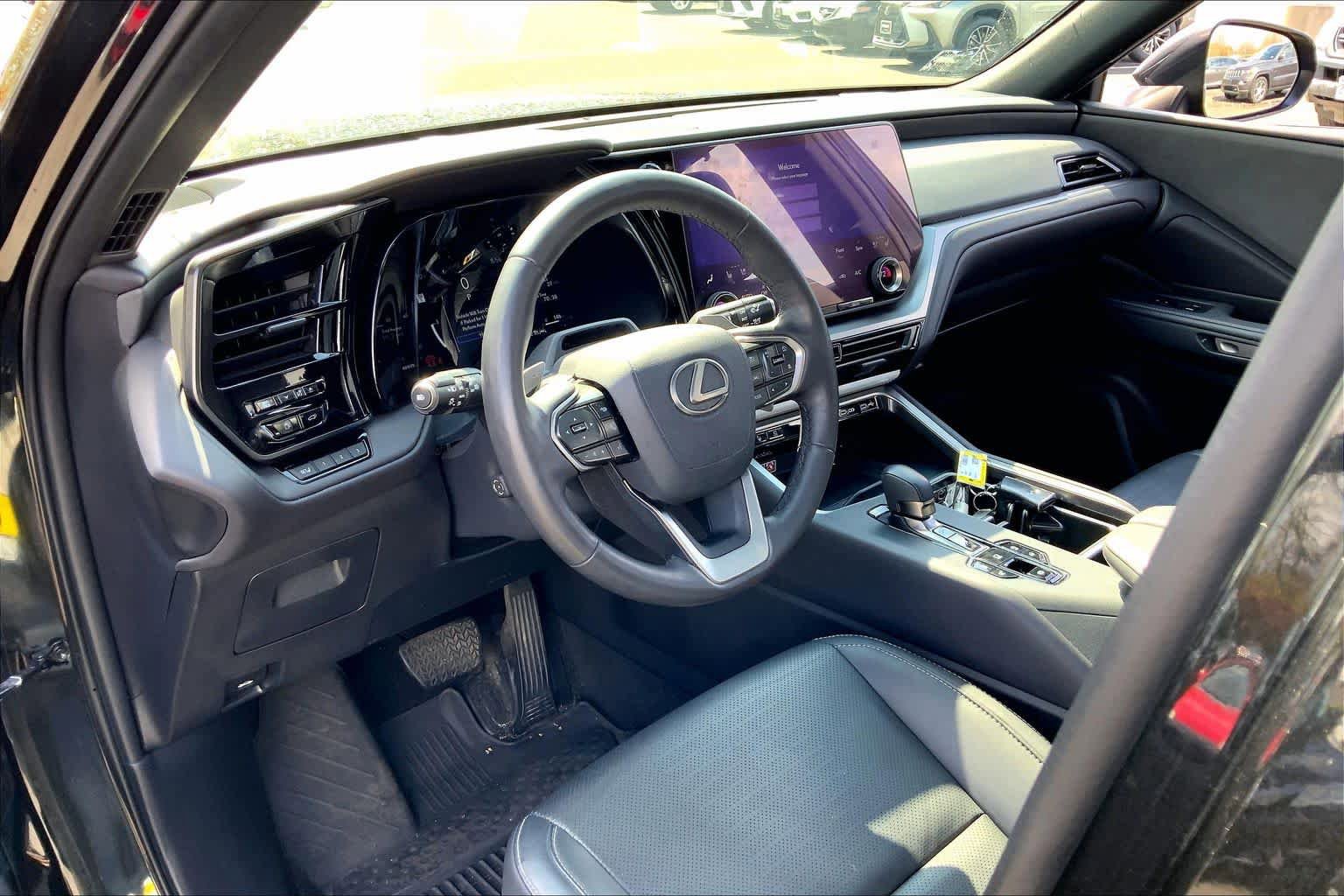 Used 2024 Lexus TX 350 AWD w/ Captains Chair Package image 18