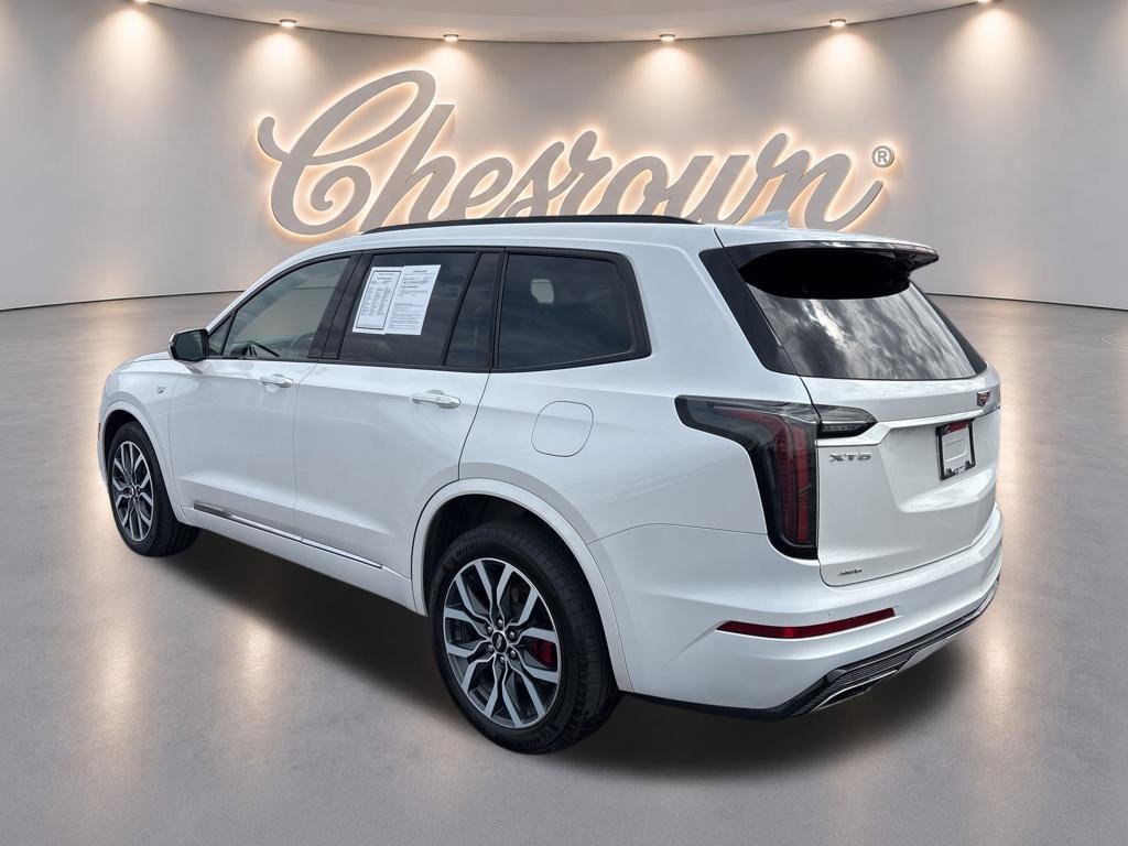 Used 2024 Cadillac XT6 Sport w/ LPO, Floor Liner Package AWD/4WD image 3