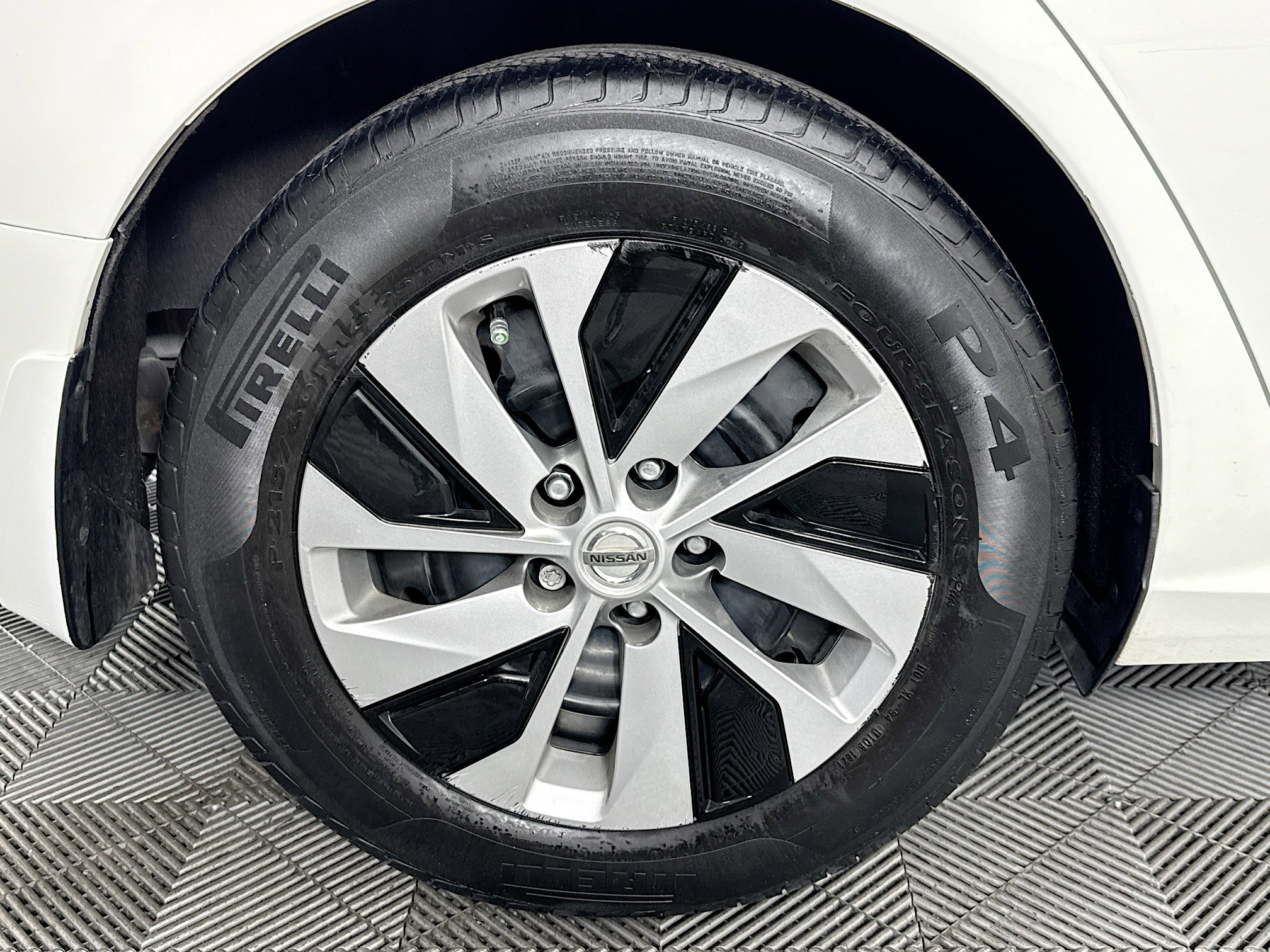 Used 2020 Nissan Altima 2.5 S image 32