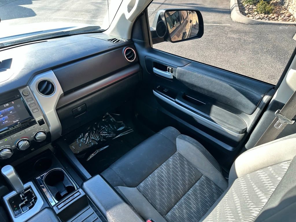 Used 2018 Toyota Tundra SR5 w/ SR5 Upgrade Package image 29