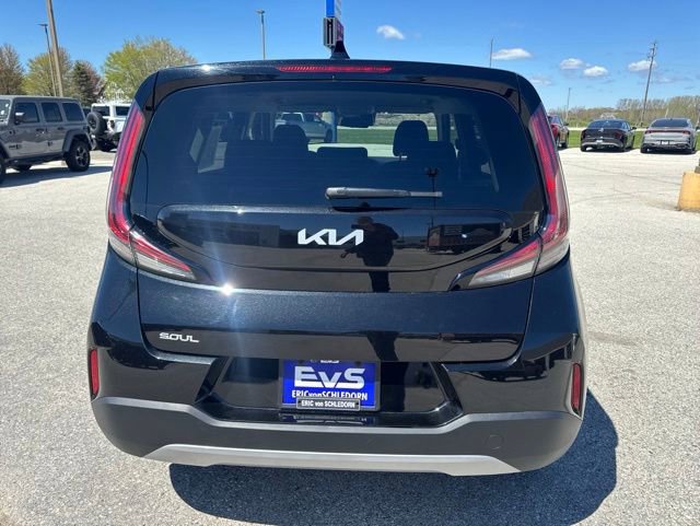 Used 2025 Kia Soul LX w/ LX Technology Package FWD image 5