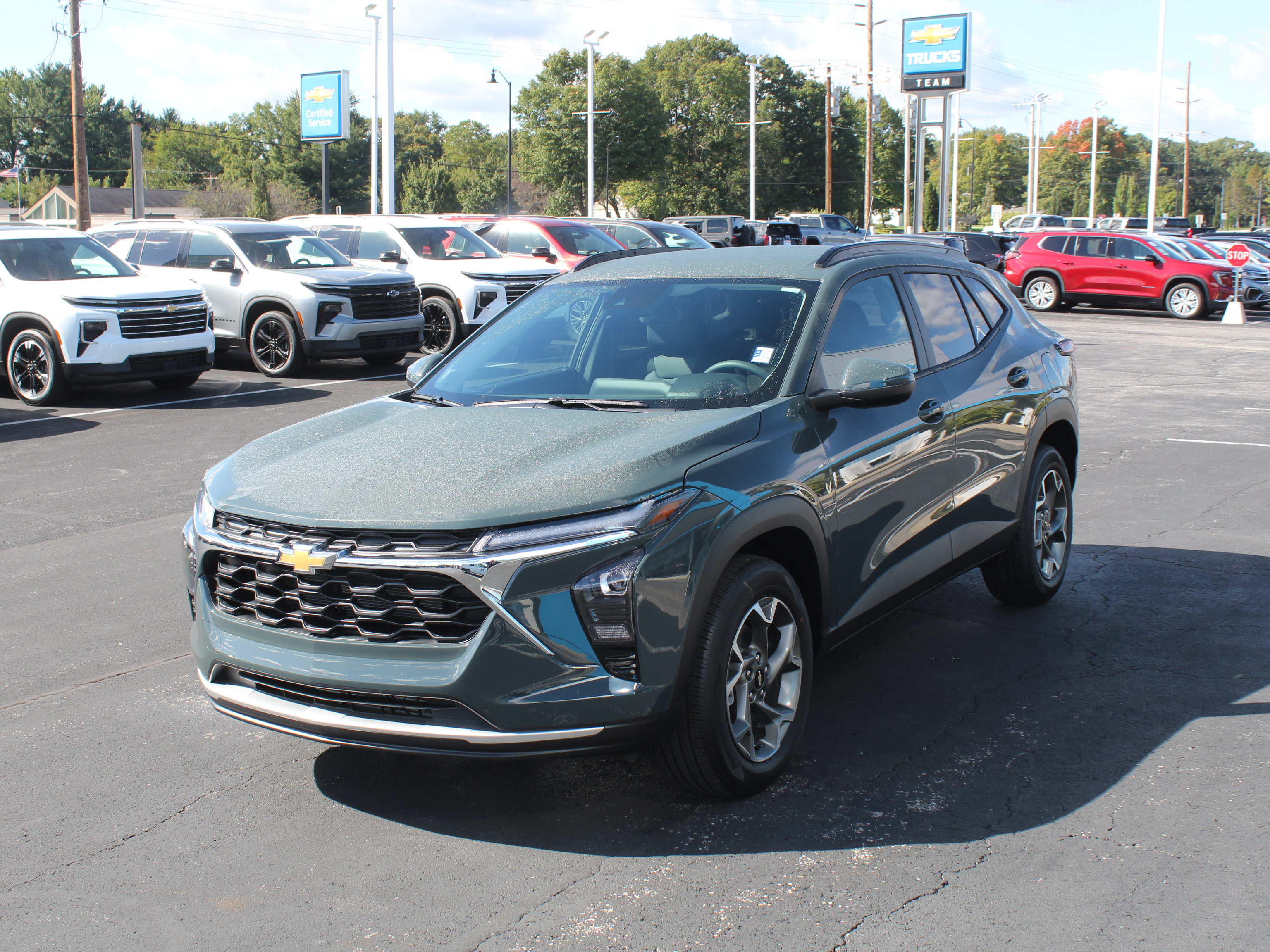 New 2026 Chevrolet Trax LT FWD image 9