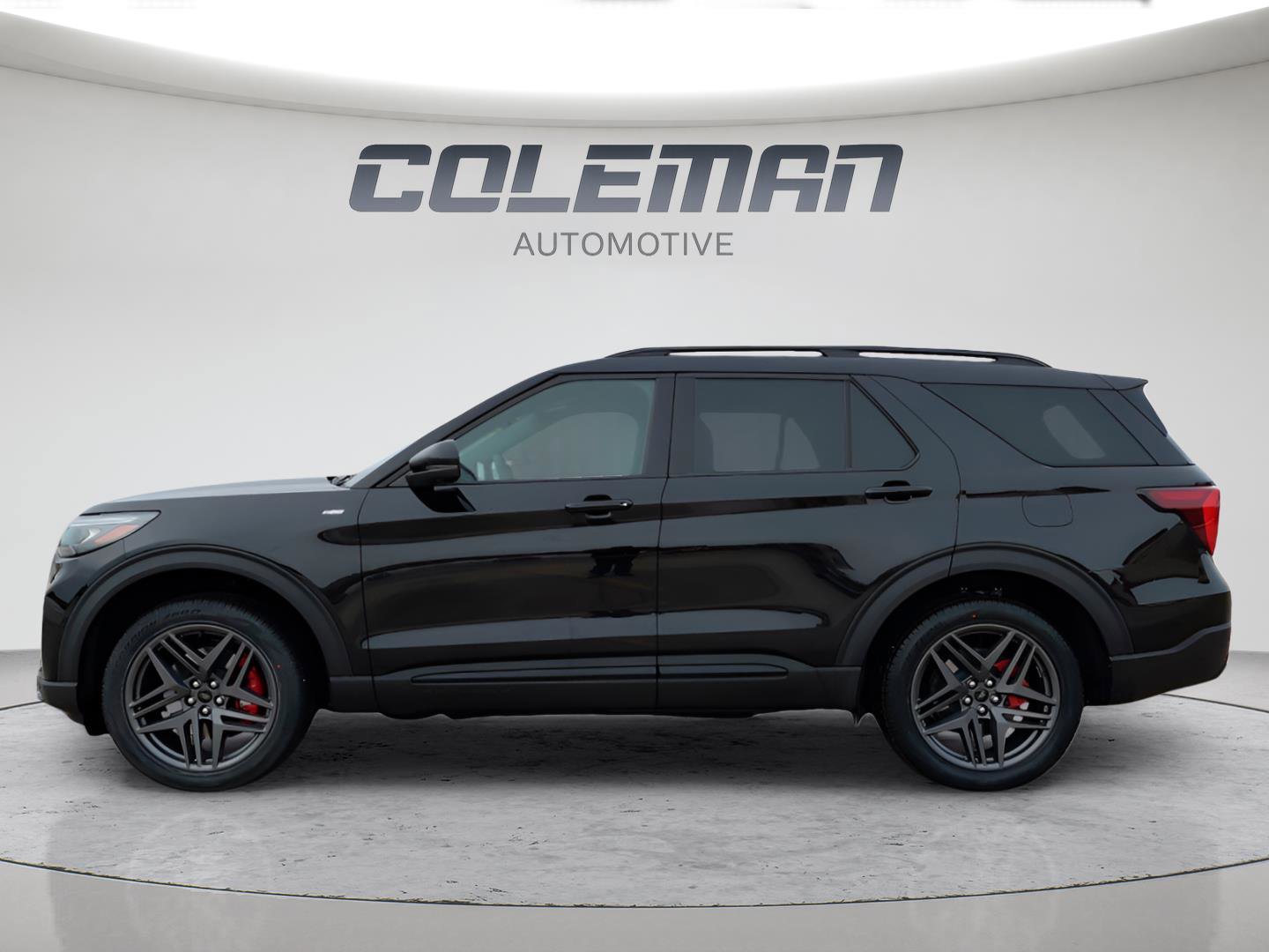 New 2026 Ford Explorer ST-Line w/ ST-Line Street Pack image 2