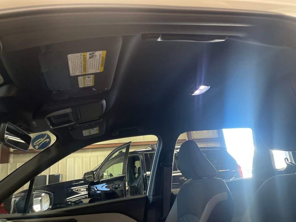 Certified 2026 Subaru Forester AWD/4WD image 14