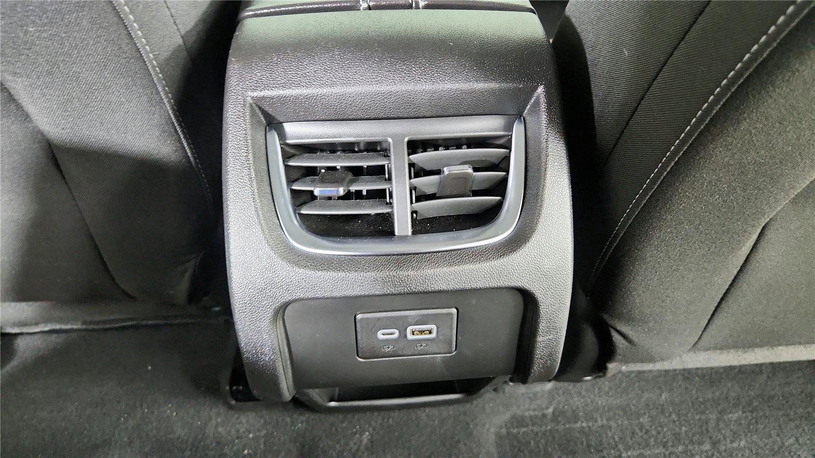 Used 2024 Chevrolet Blazer LT w/ Convenience Package image 14