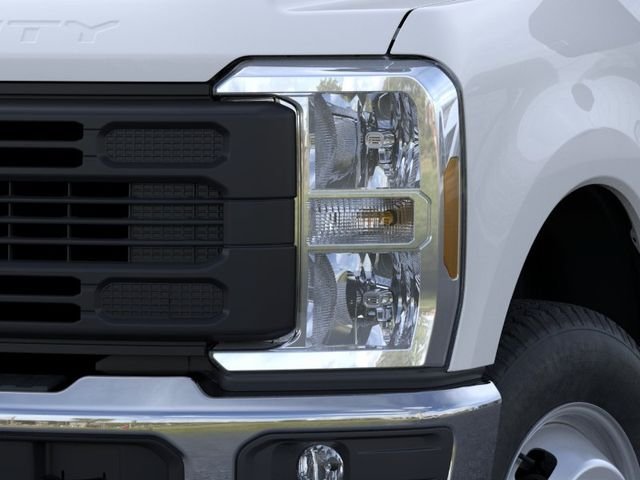 New 2026 Ford F350 XL w/ 360-Degree Camera Package AWD/4WD image 18