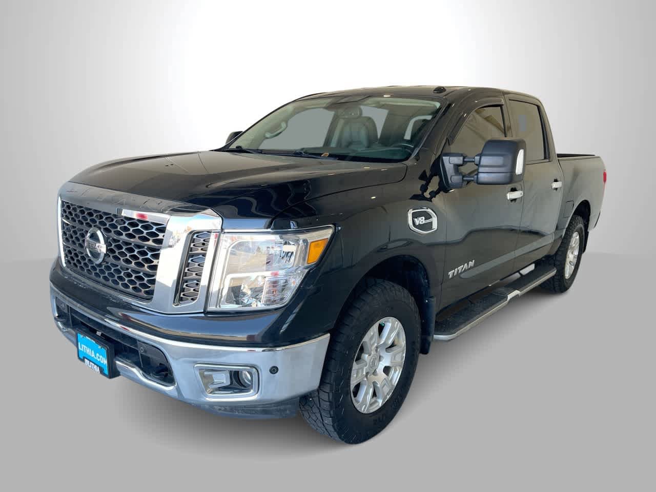 Used 2017 Nissan Titan SV AWD/4WD image 1