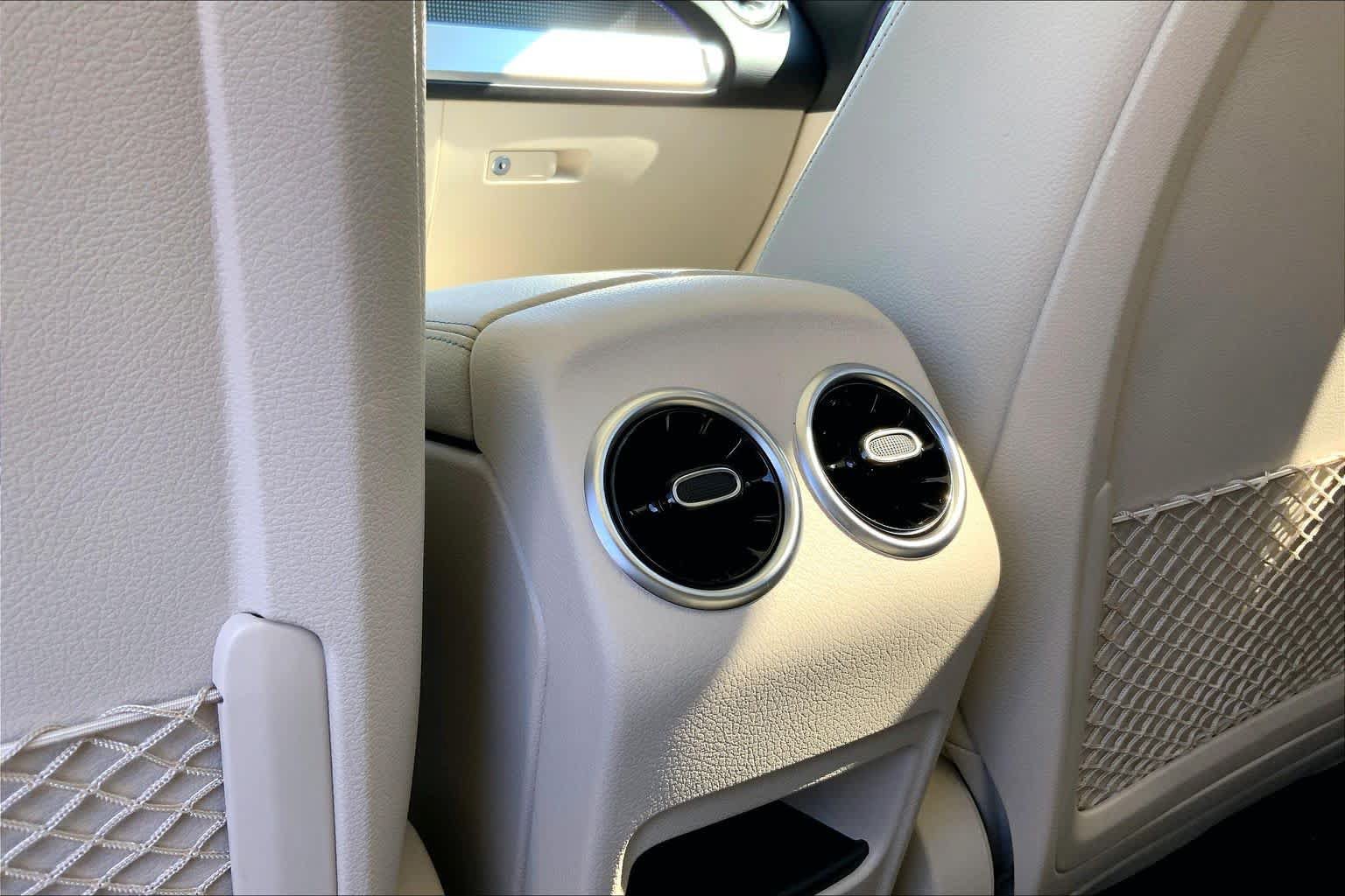 Certified 2022 Mercedes-Benz GLB 250 4MATIC image 35