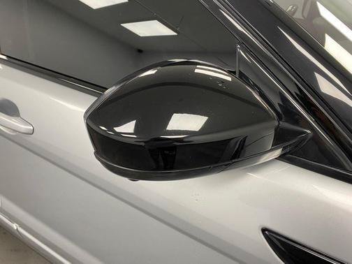 Used 2016 Land Rover Range Rover Evoque HSE Dynamic AWD/4WD image 16