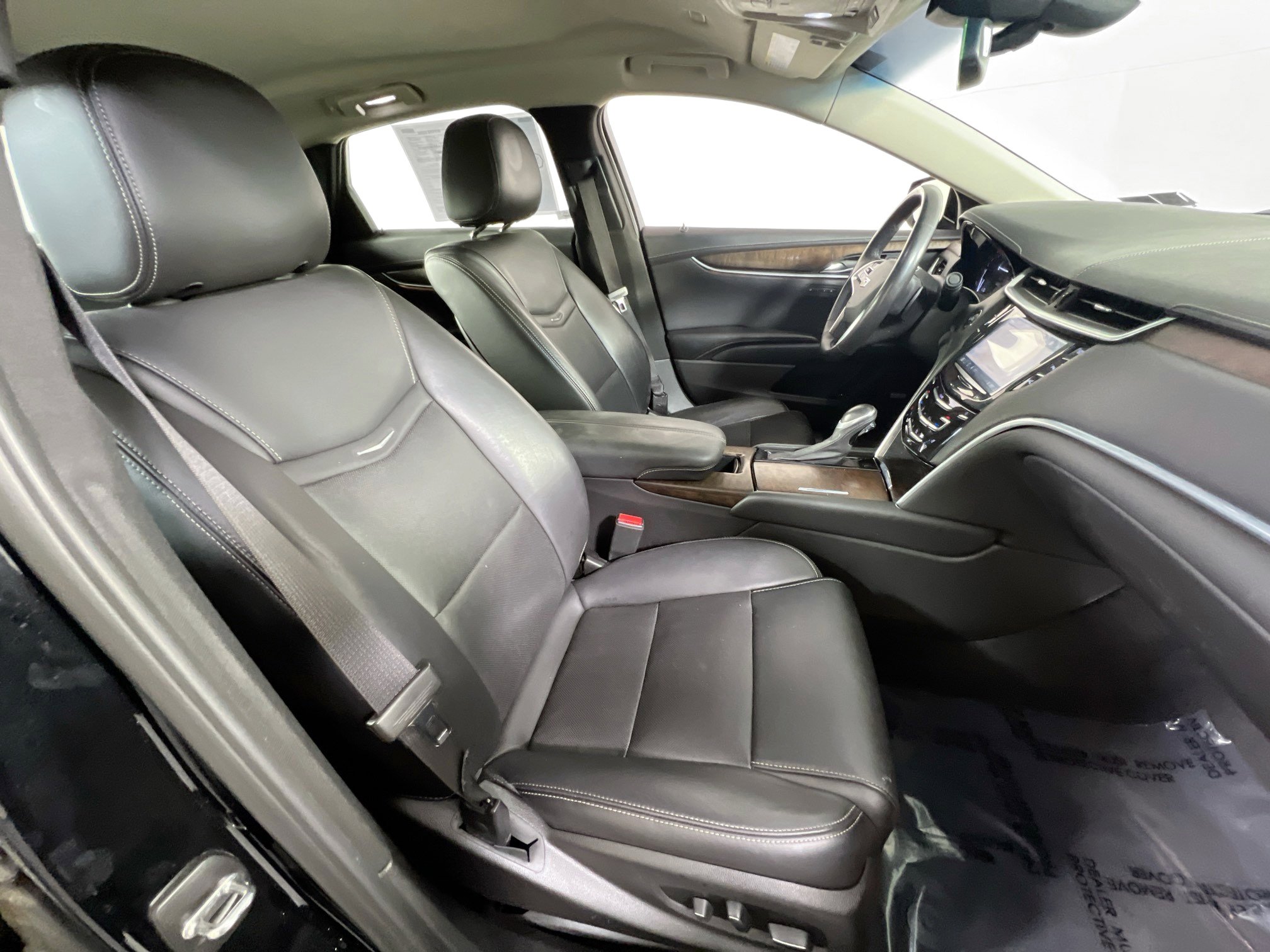 Used 2018 Cadillac XTS Luxury image 28