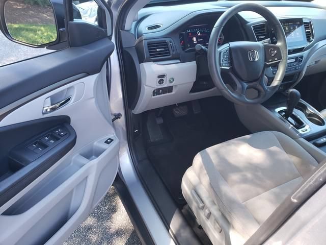 Used 2020 Honda Pilot EX image 10