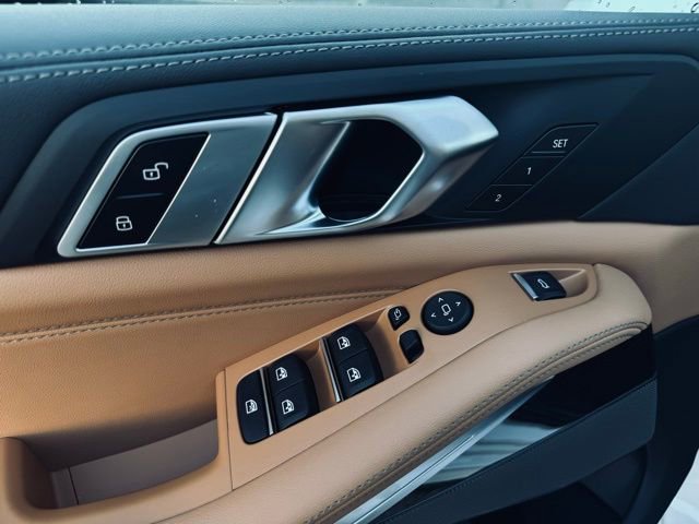 New 2026 BMW X5 xDrive40i w/ M Sport Package image 16