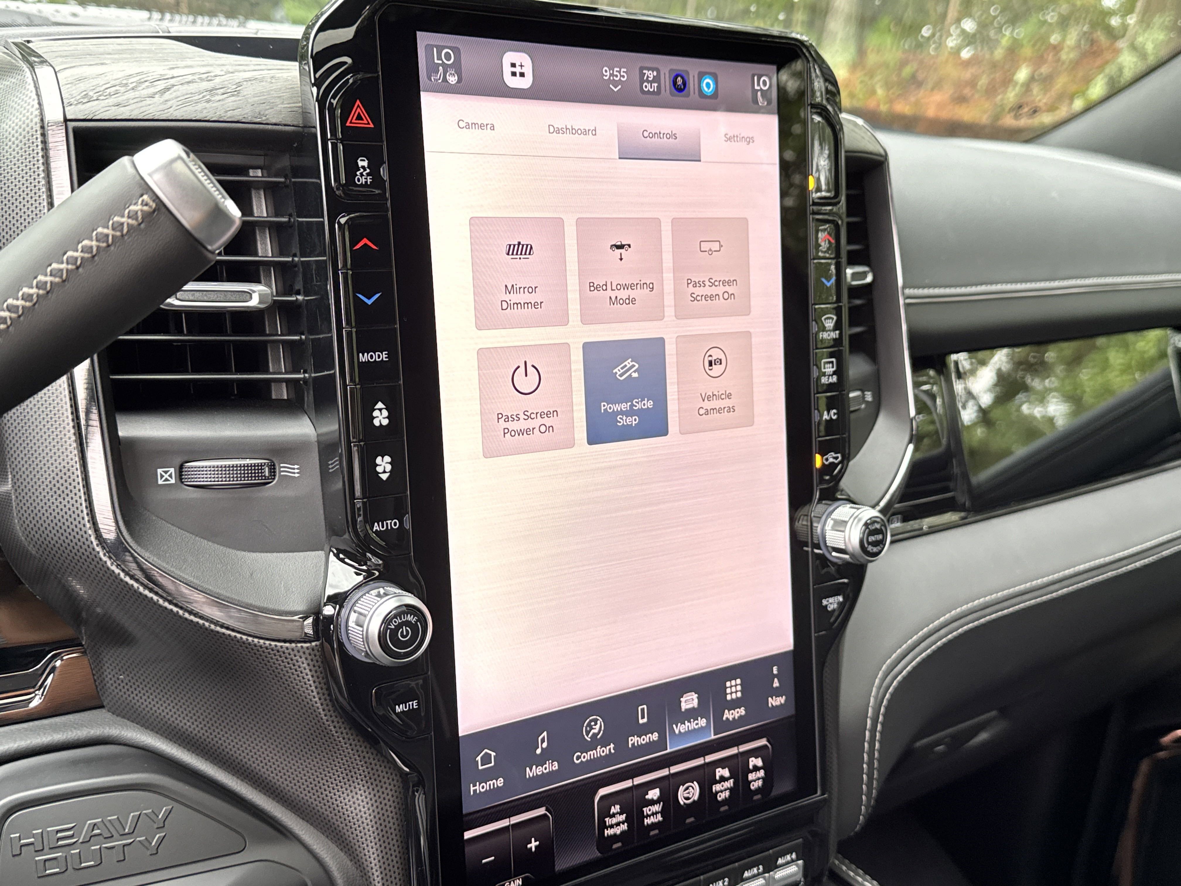 New 2025 RAM 2500 Limited image 32