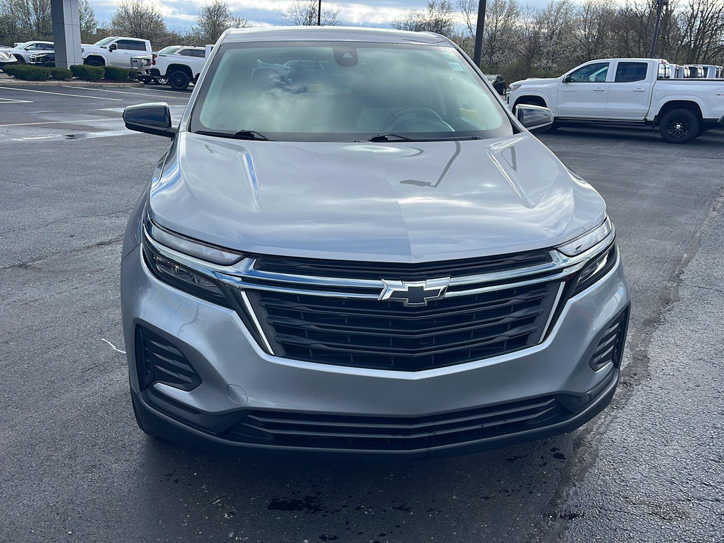 Used 2024 Chevrolet Equinox LS w/ LS Convenience Package FWD image 8