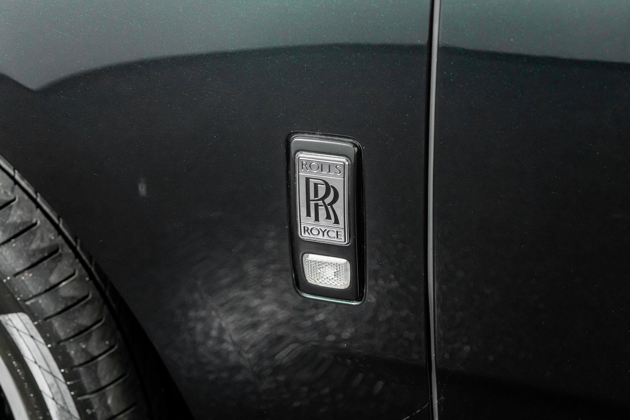 Used 2023 Rolls-Royce Cullinan w/ Cullinan Package image 20