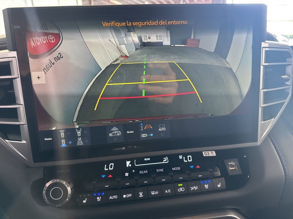 Used 2025 Toyota Sequoia Platinum image 51