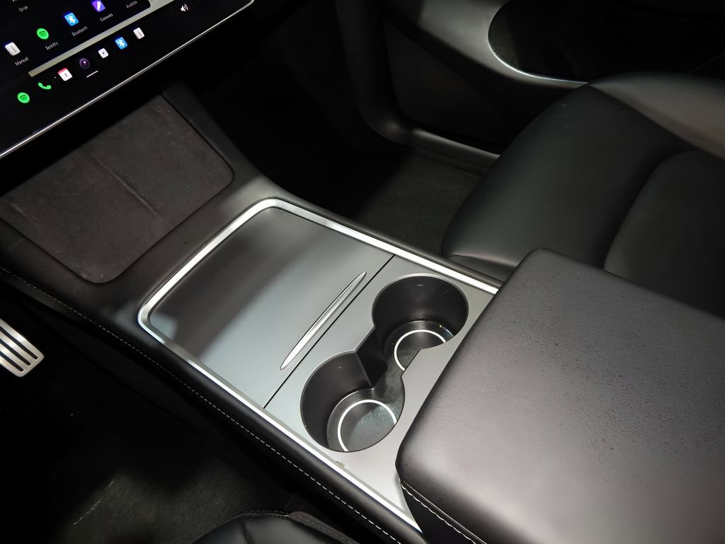Used 2023 Tesla Model Y Long Range AWD/4WD image 23