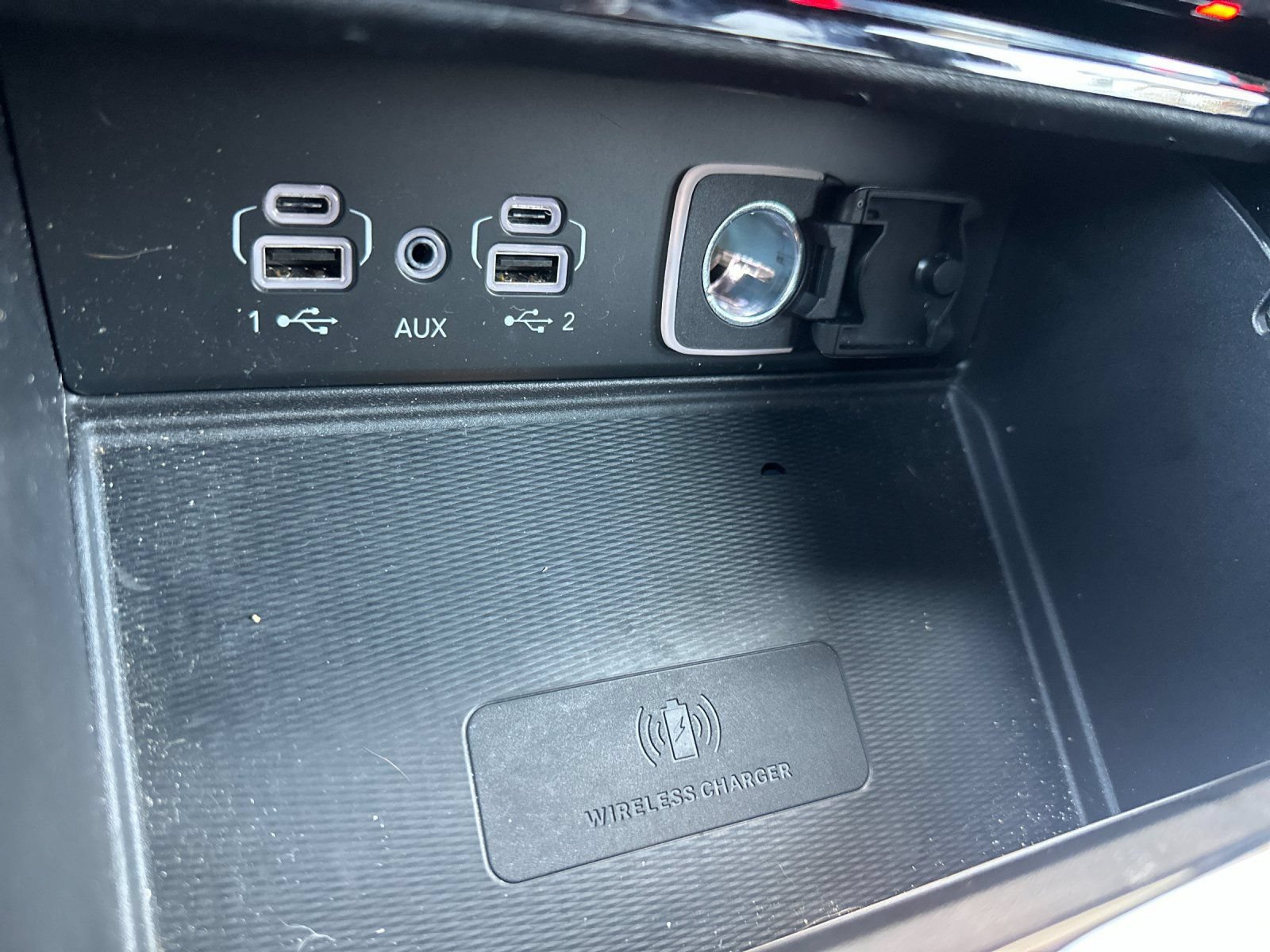 Used 2023 Jeep Grand Cherokee Altitude RWD image 42