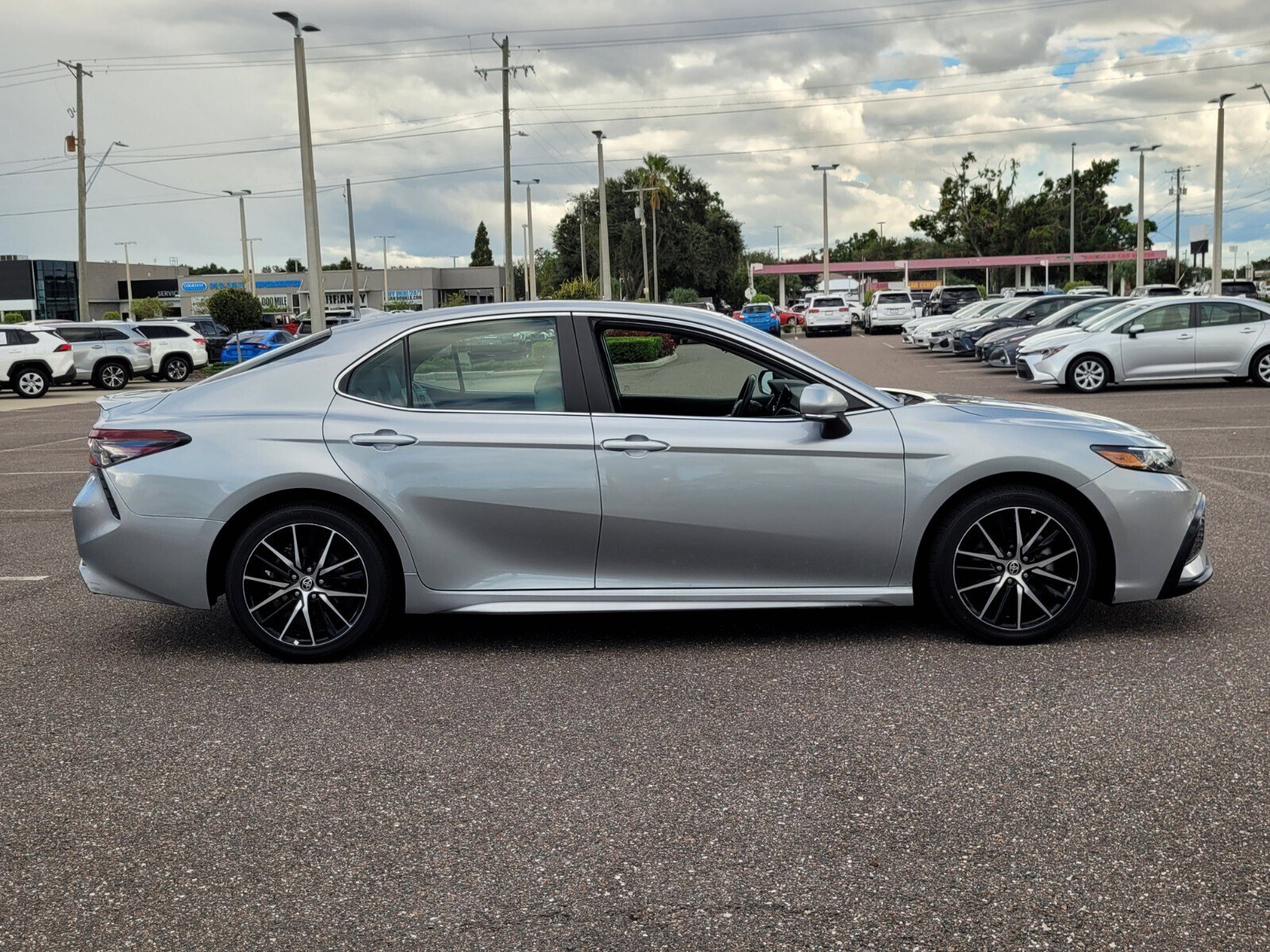 Certified 2024 Toyota Camry SE image 7