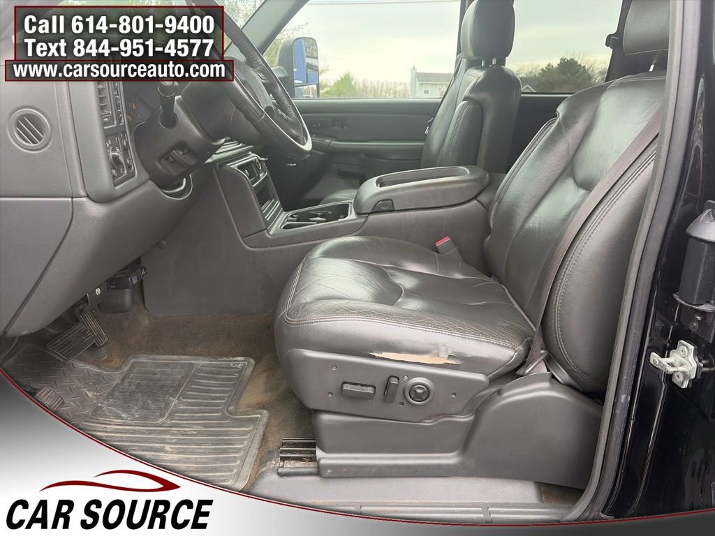 Used 2005 GMC Sierra 2500 SLT w/ Heavy-Duty Power Package image 11