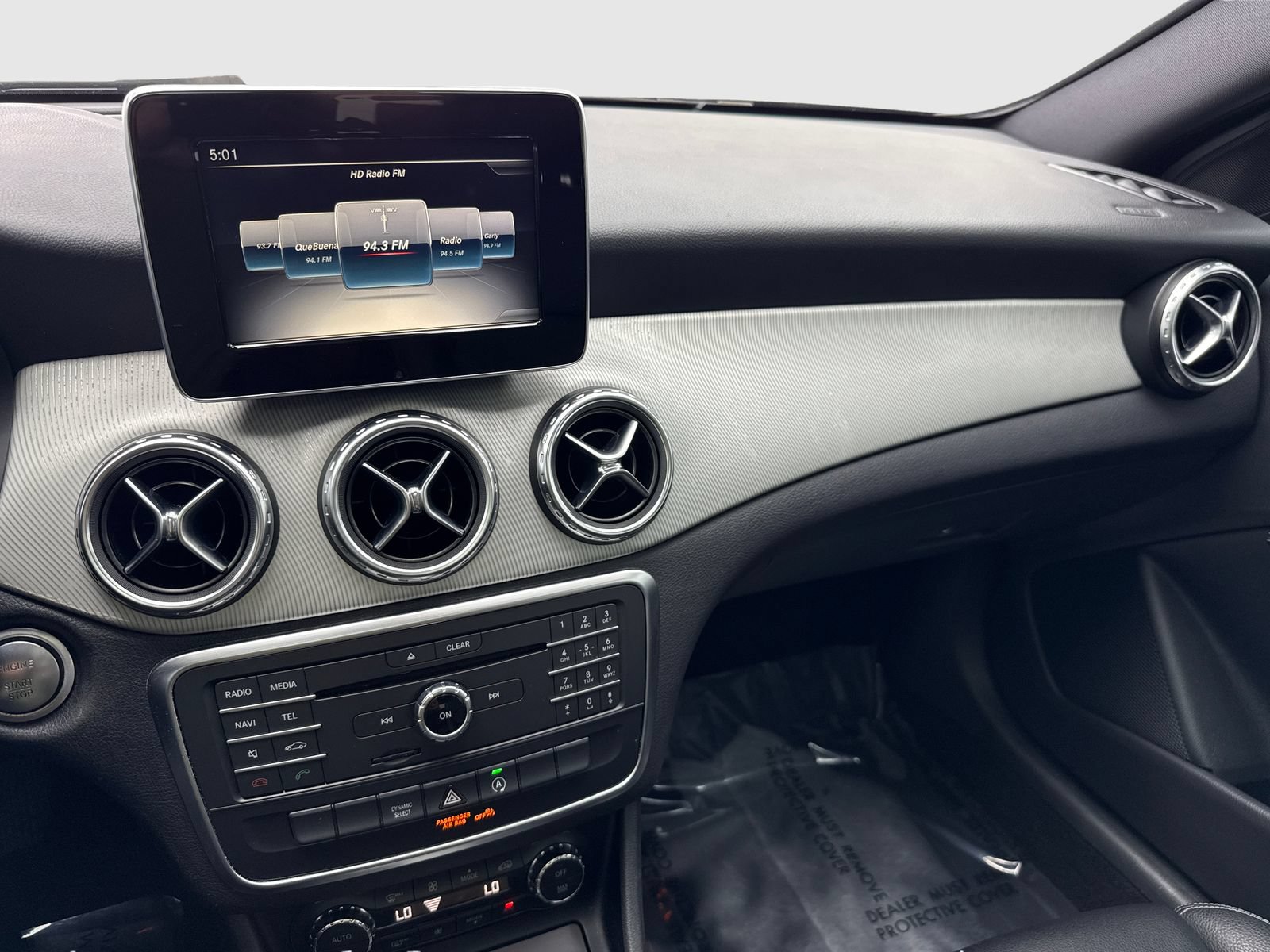 Used 2017 Mercedes-Benz GLA 250 image 24