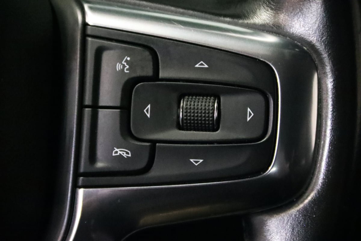 Used 2022 Chevrolet Blazer LT w/ Sound & Technology Package AWD/4WD image 13