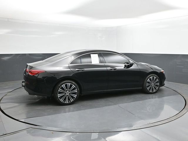 Used 2023 Mercedes-Benz CLA 250 4MATIC image 11