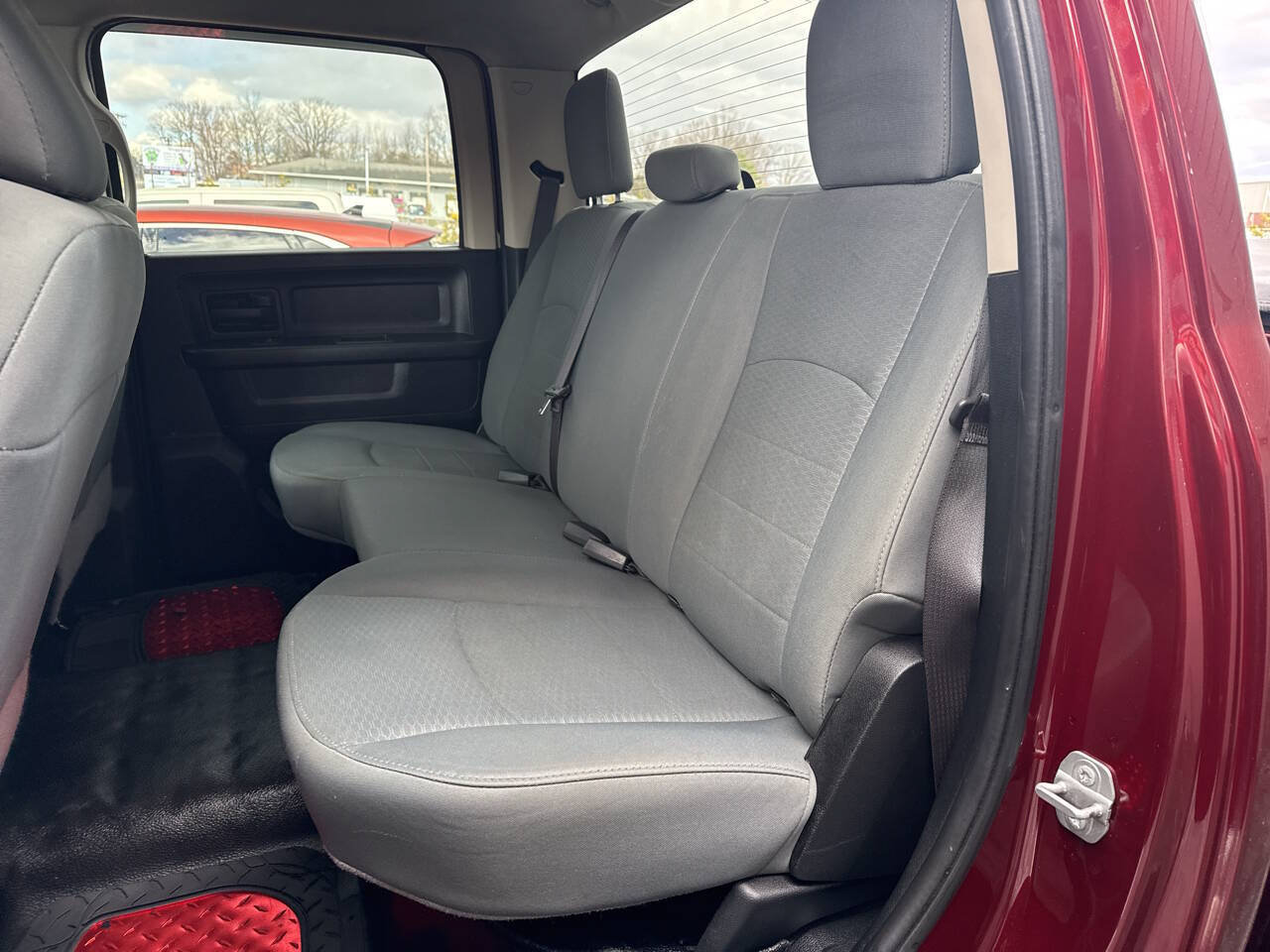 Used 2018 RAM 2500 Tradesman w/ Chrome Appearance Group AWD/4WD image 16