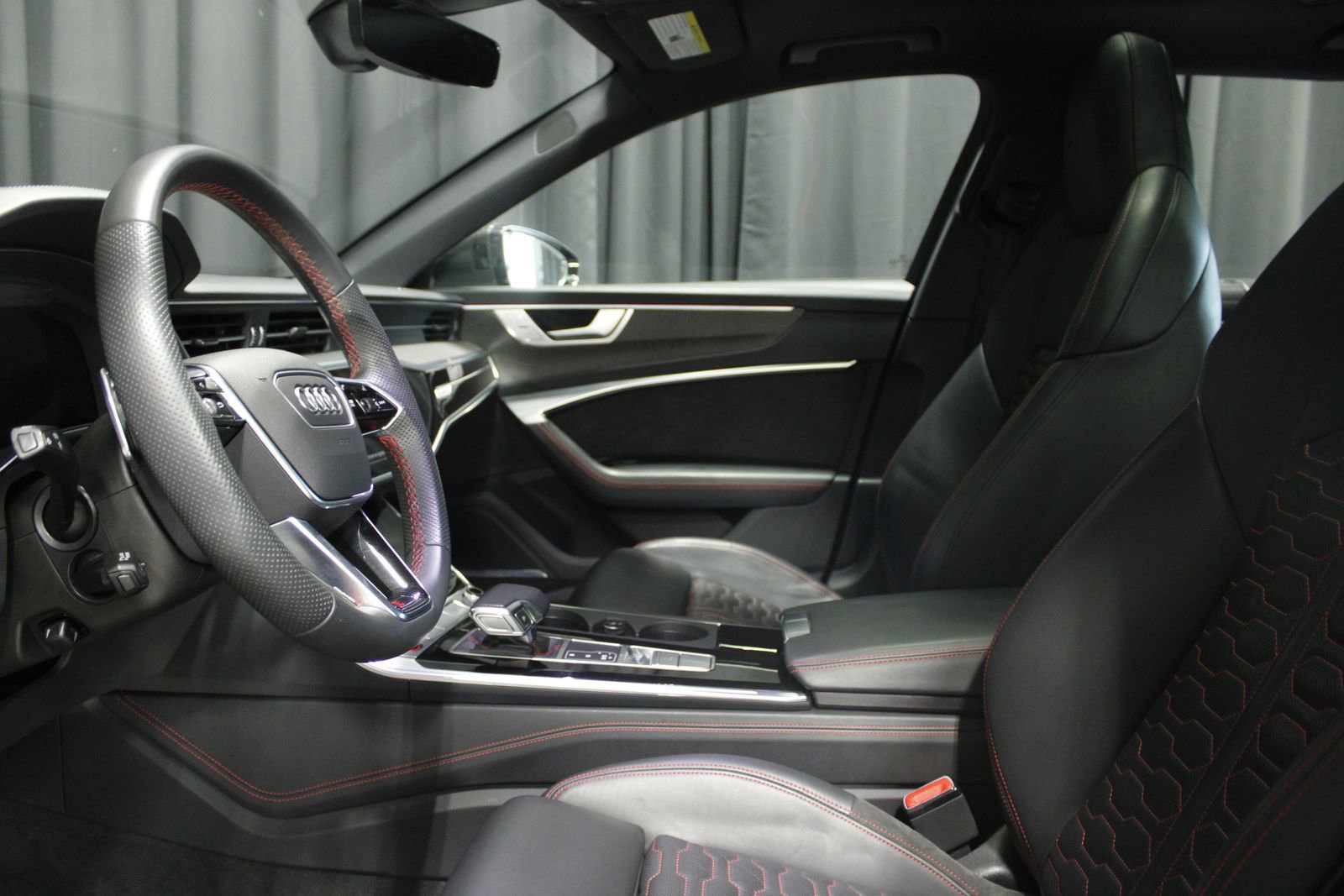 Used 2021 Audi RS 6 image 28