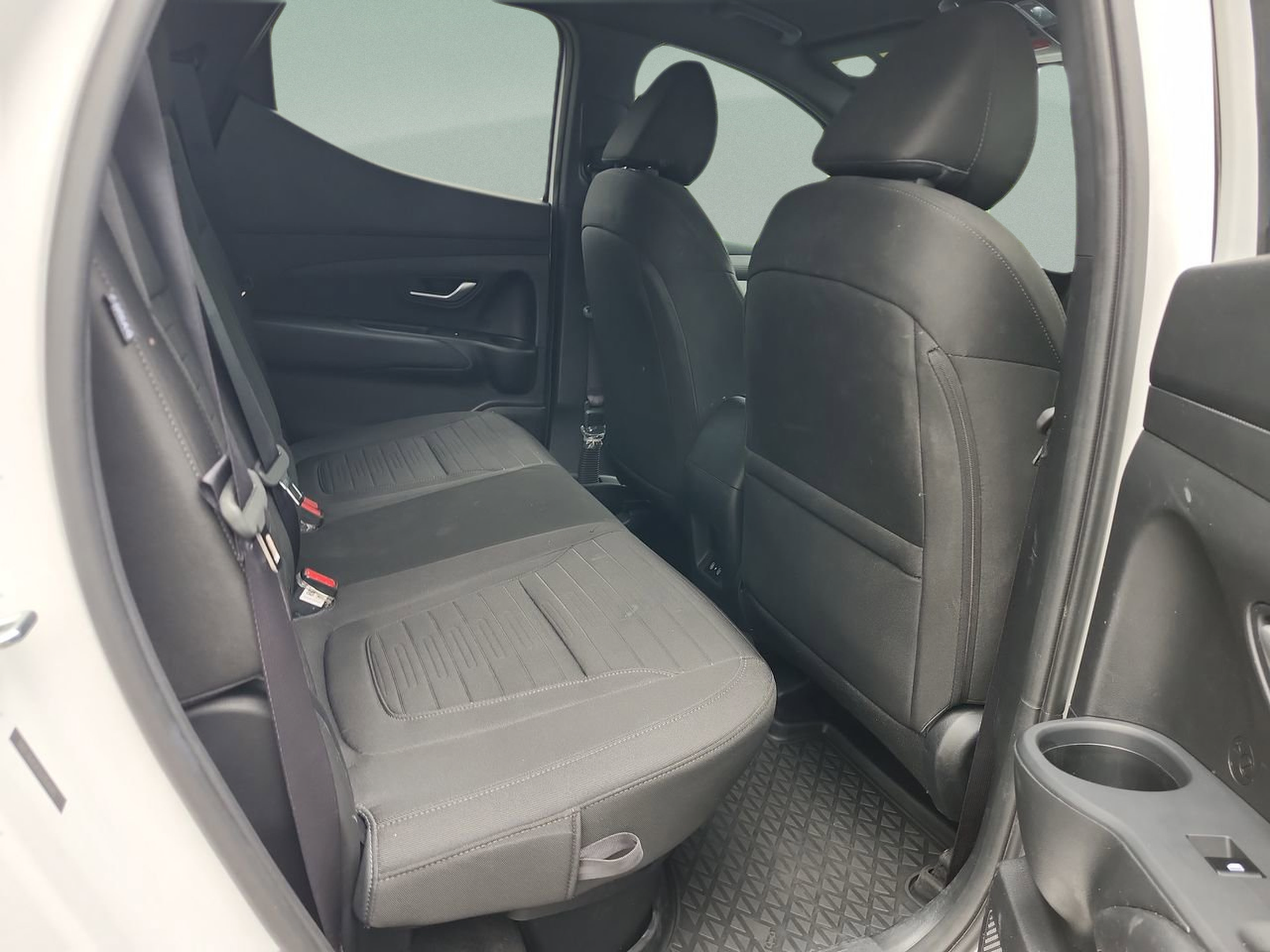 Certified 2025 Hyundai Santa Cruz SE FWD image 17