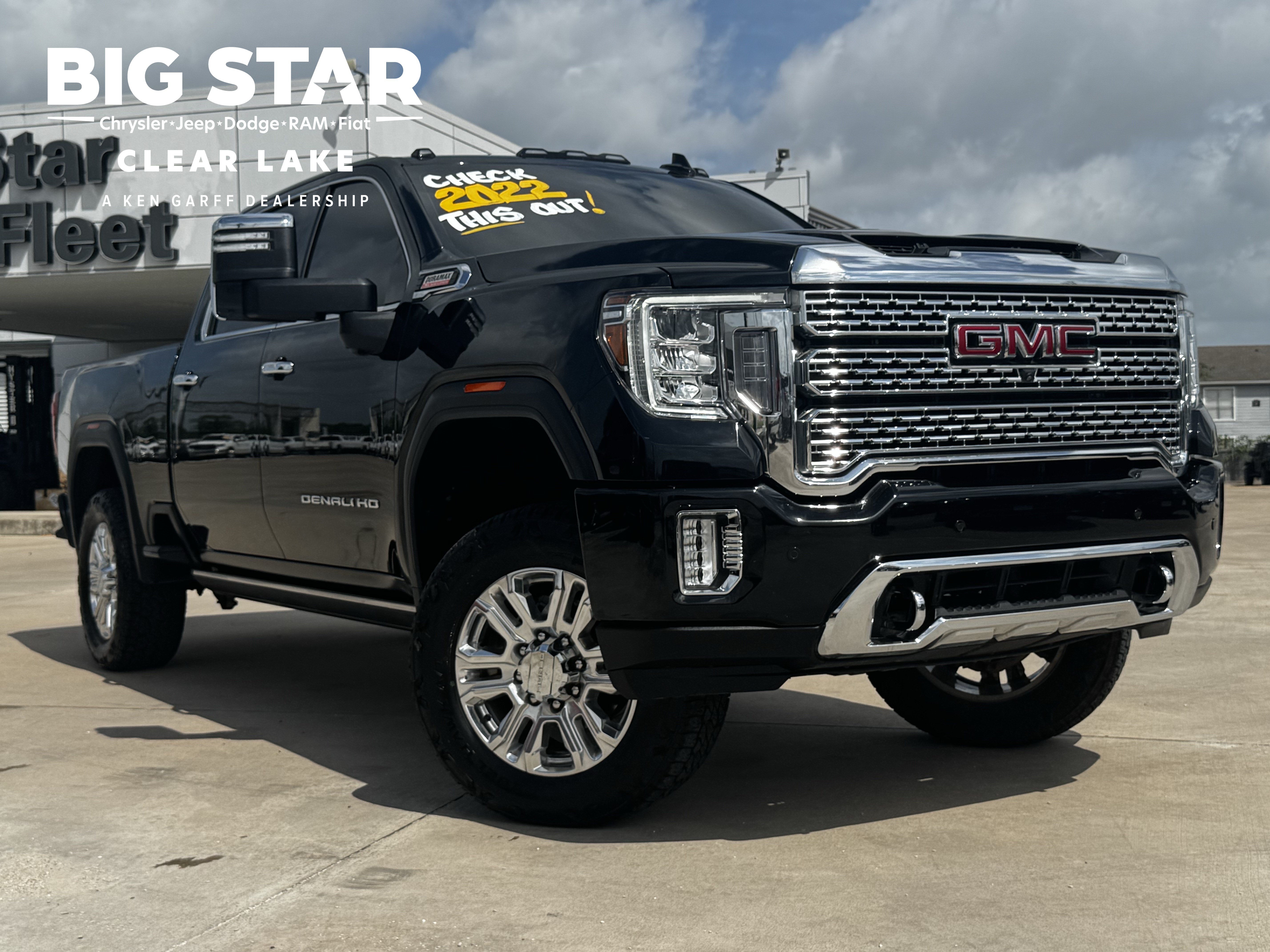 Used 2022 GMC Sierra 2500 Denali w/ Denali Ultimate Package AWD/4WD image 1