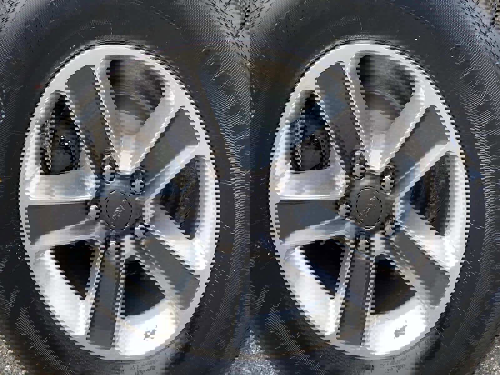 Used 2020 Jeep Wrangler Unlimited Sahara w/ Dual Top Group image 23