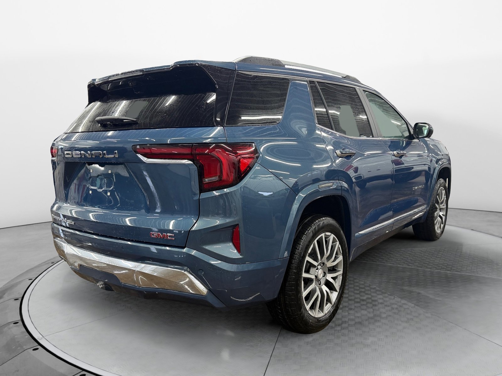 New 2026 GMC Terrain Denali image 5