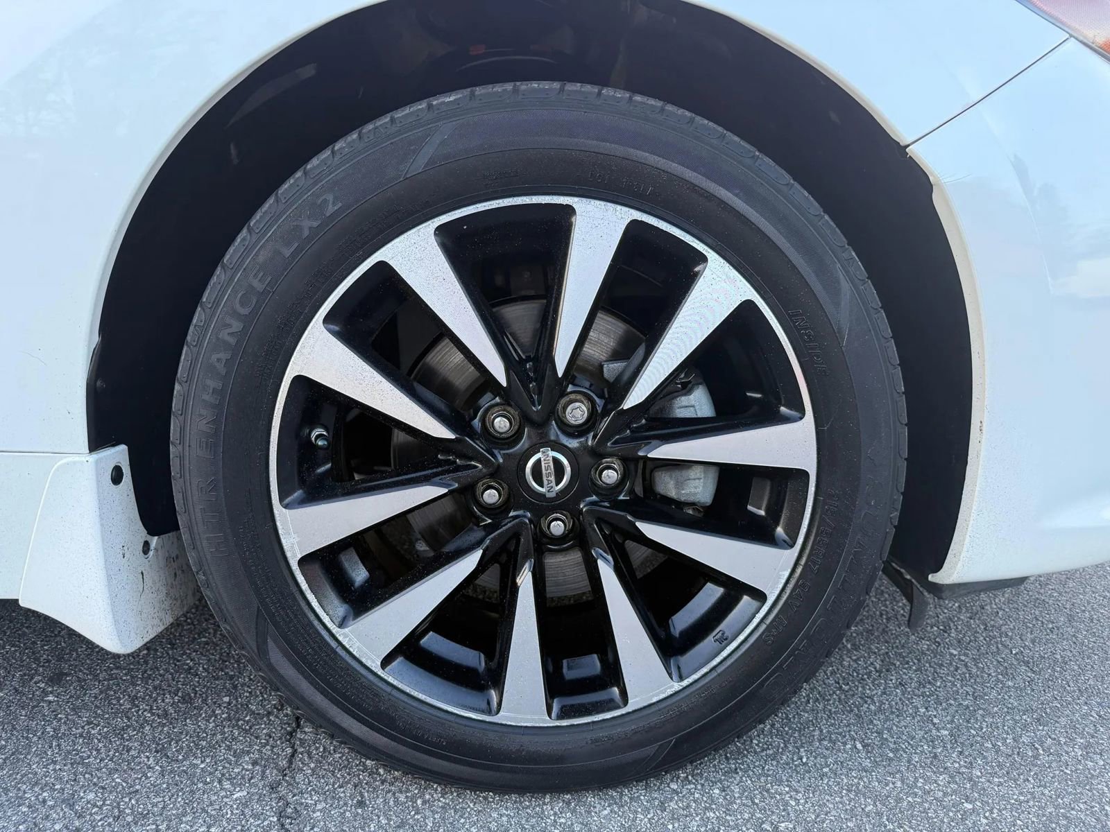Used 2018 Nissan Altima 2.5 SL w/ 2.5 SL Technology Package FWD image 19