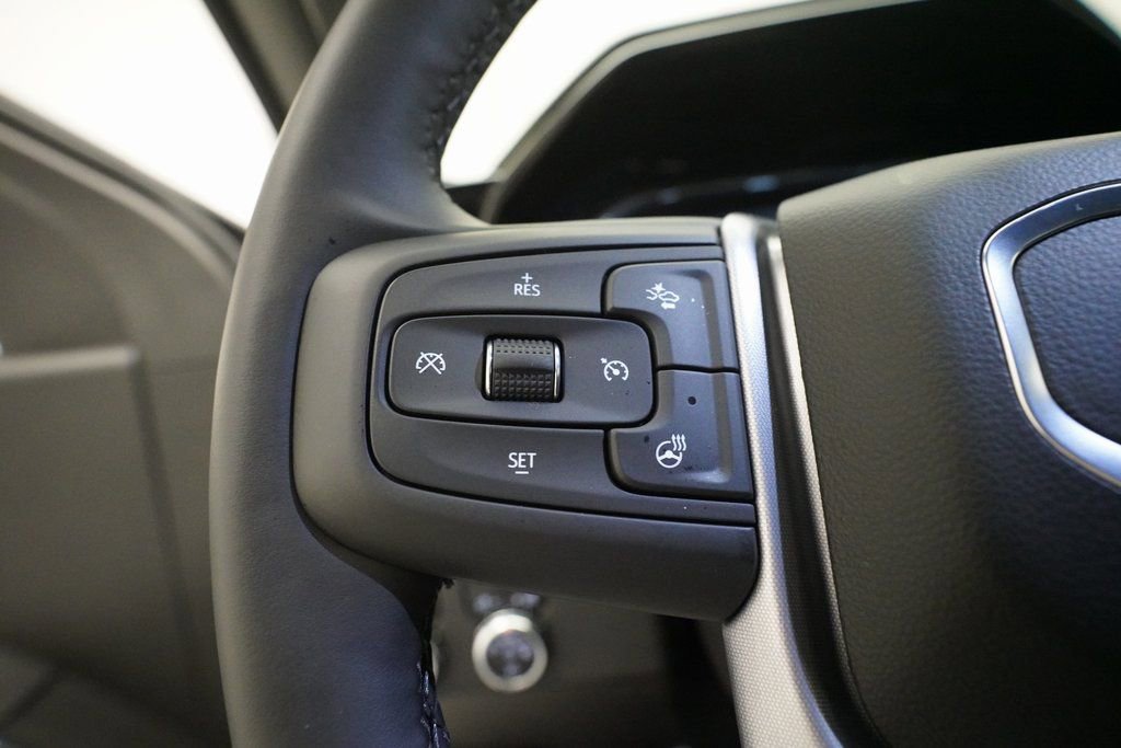 Used 2025 GMC Sierra 1500 Elevation image 17