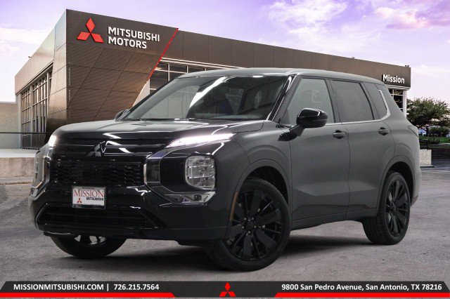 New 2026 Mitsubishi Outlander LE FWD image 1