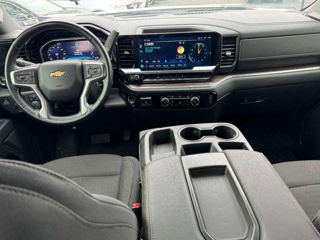 Used 2024 Chevrolet Silverado 2500 LT image 11