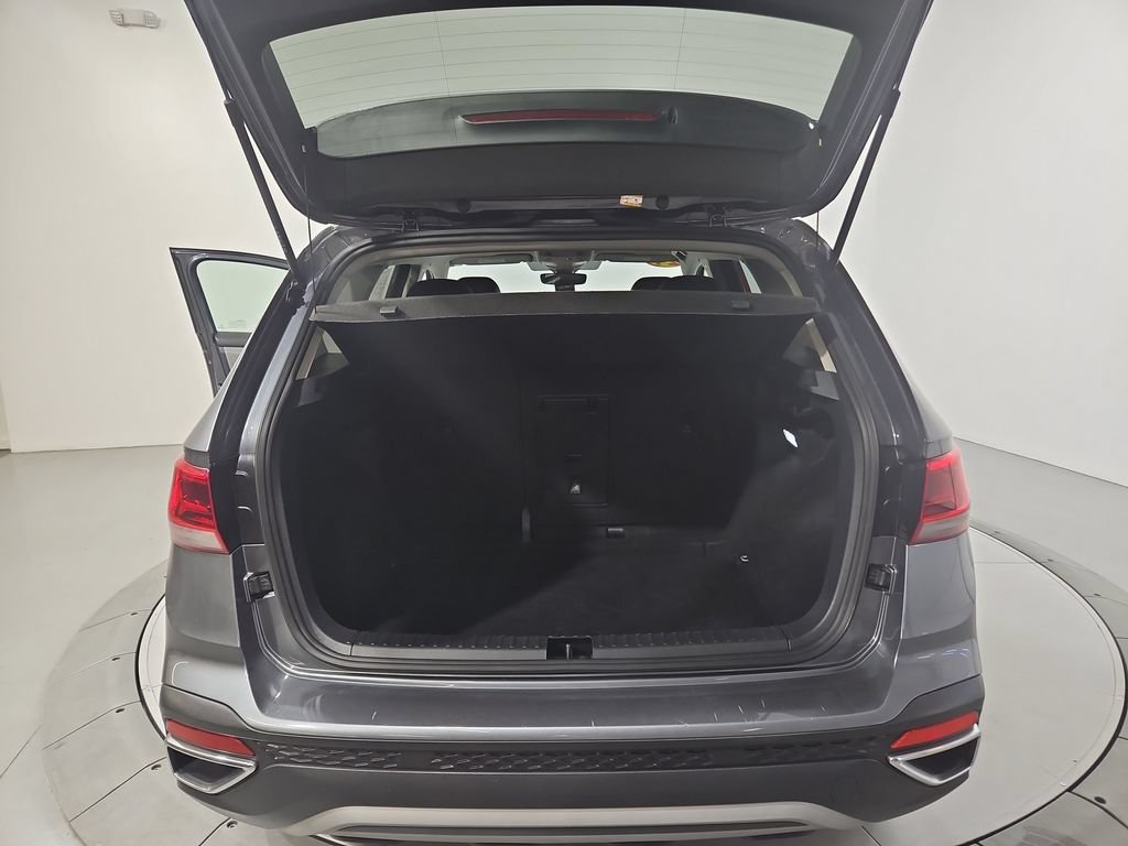 Used 2024 Volkswagen Taos SE FWD image 21