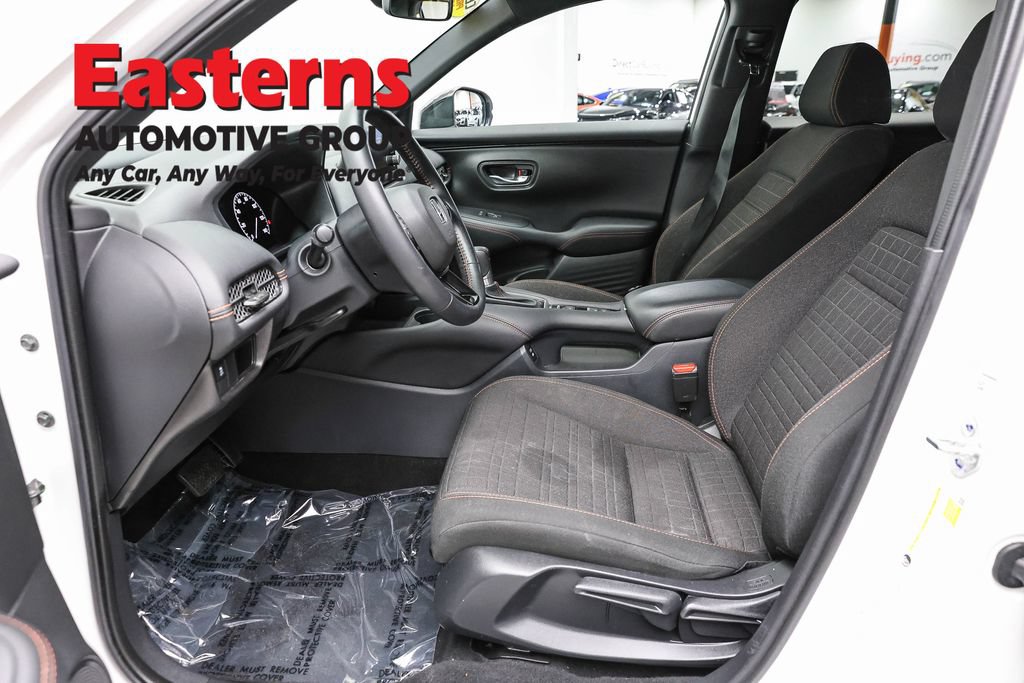 Used 2025 Honda HR-V Sport image 13