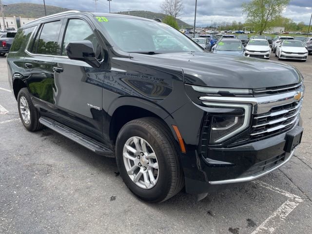 Used 2025 Chevrolet Tahoe LT AWD/4WD image 6