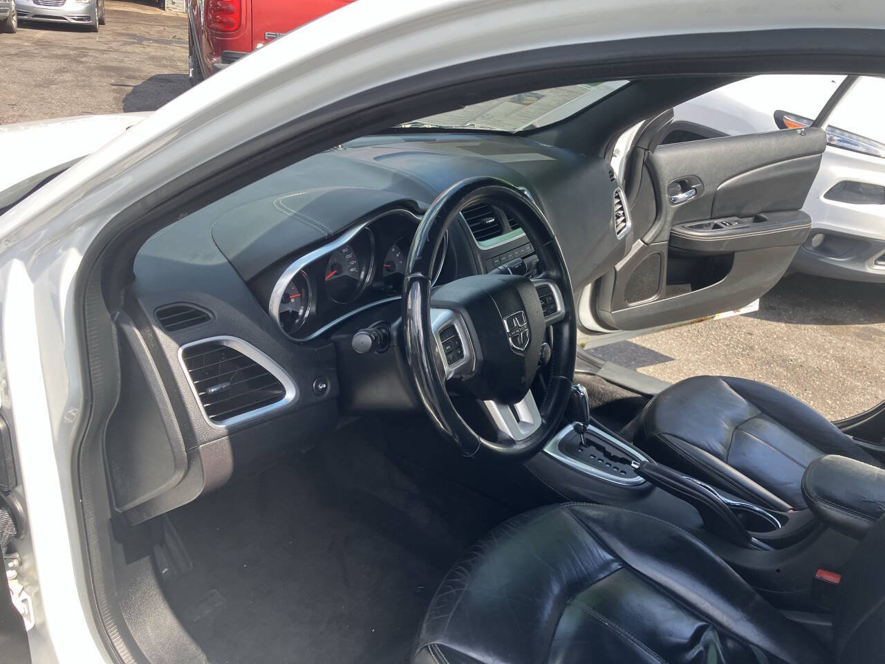 Used 2014 Dodge Avenger SXT w/ Rallye Appearance Group FWD image 21