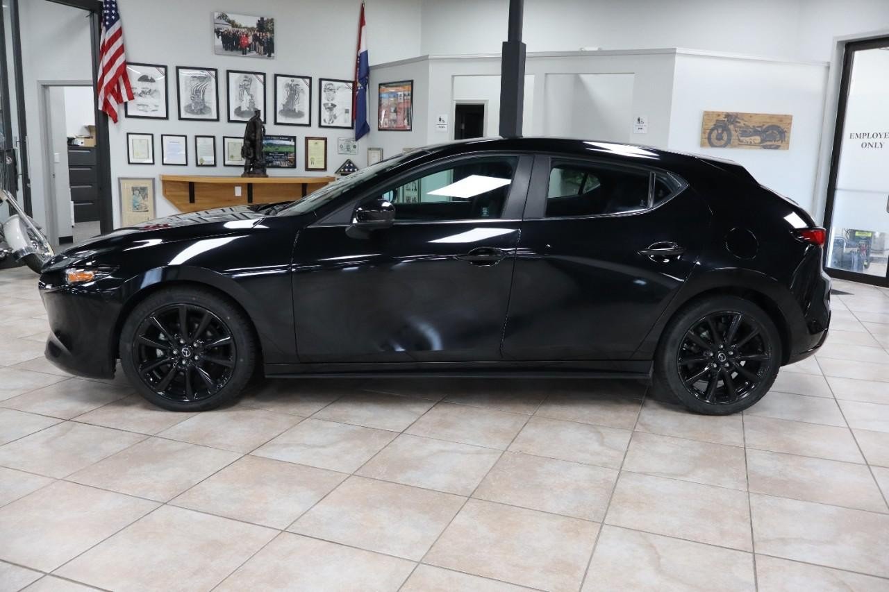 Used 2024 MAZDA MAZDA3 s FWD image 3