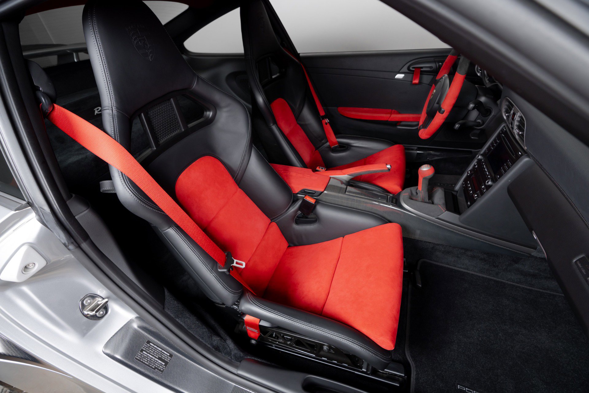 Used 2011 Porsche 911 GT2 RS image 37