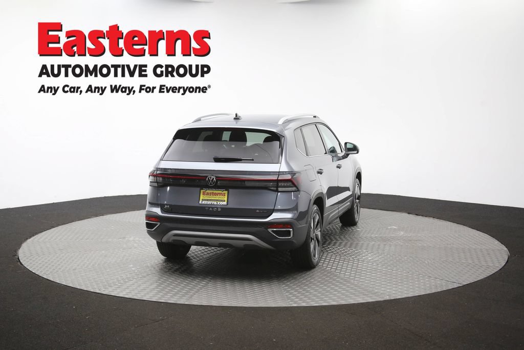 Used 2025 Volkswagen Taos SE AWD/4WD image 37