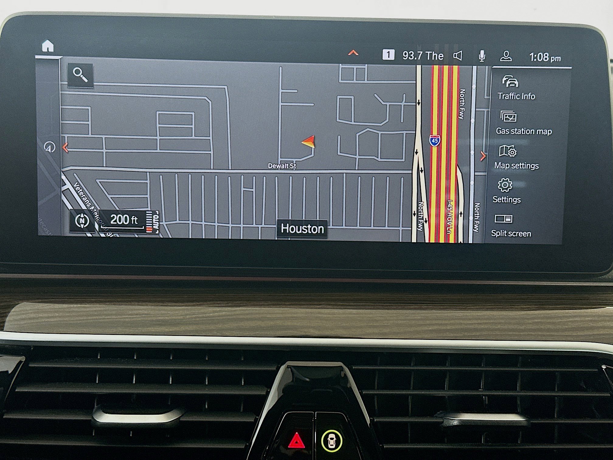 Used 2023 BMW 530i w/ Premium Package image 22