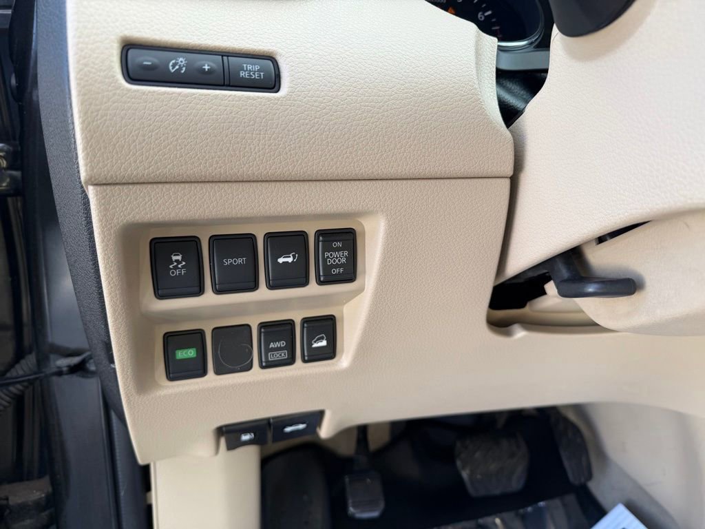 Used 2015 Nissan Rogue SL image 14